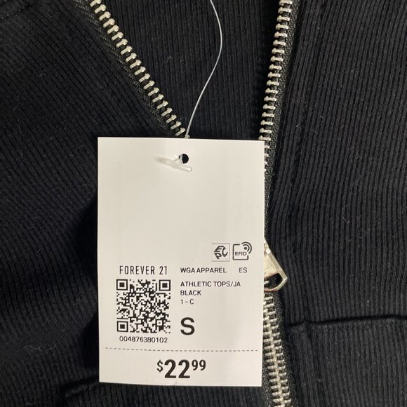 Forever 21 Black Cropped Zip-Up Hoodie Women’s Small | Full Zip Short Jacket NWT - Picture 2 of 10